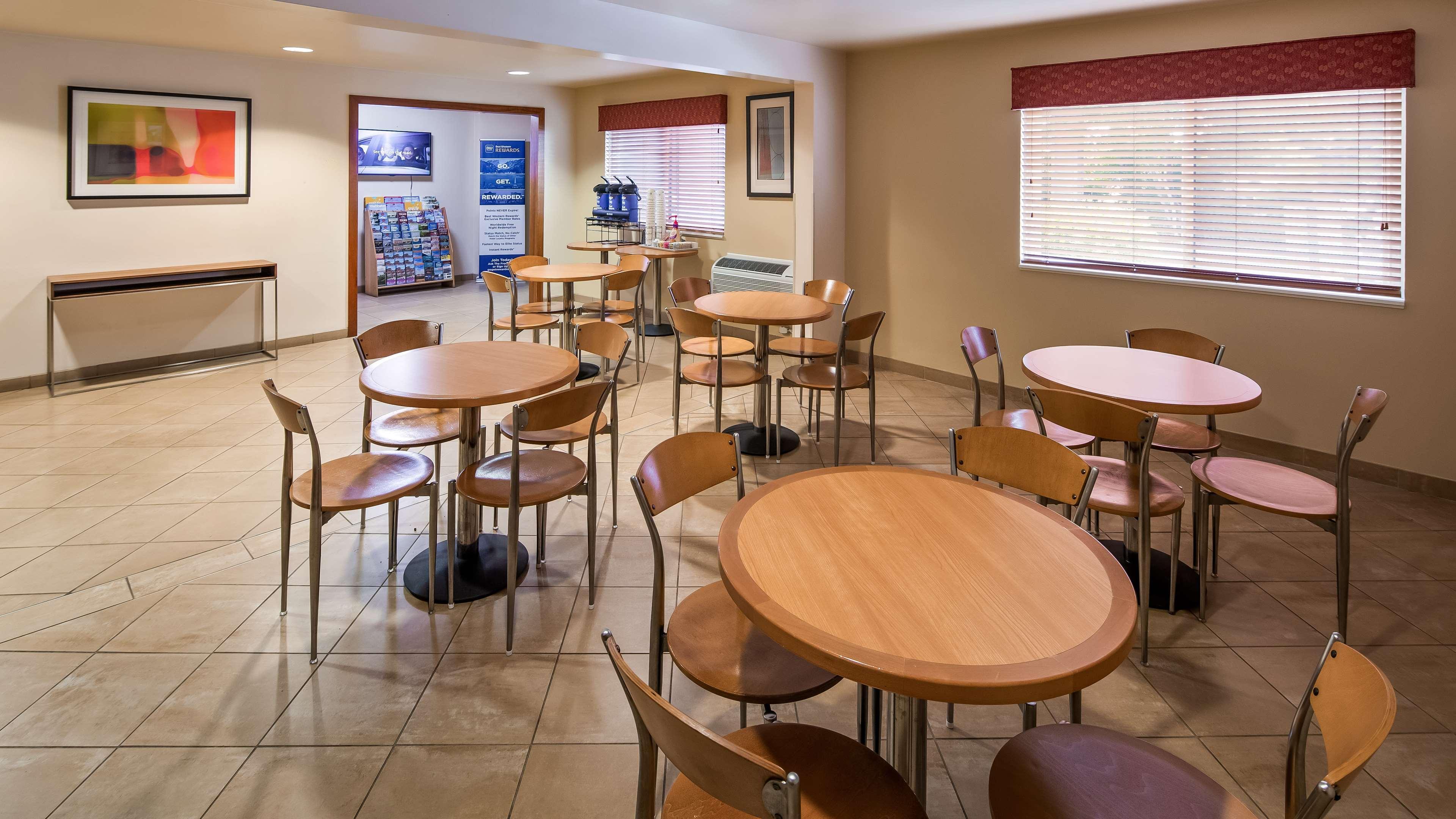 Best Western Aladdin Inn Келсо Екстер'єр фото